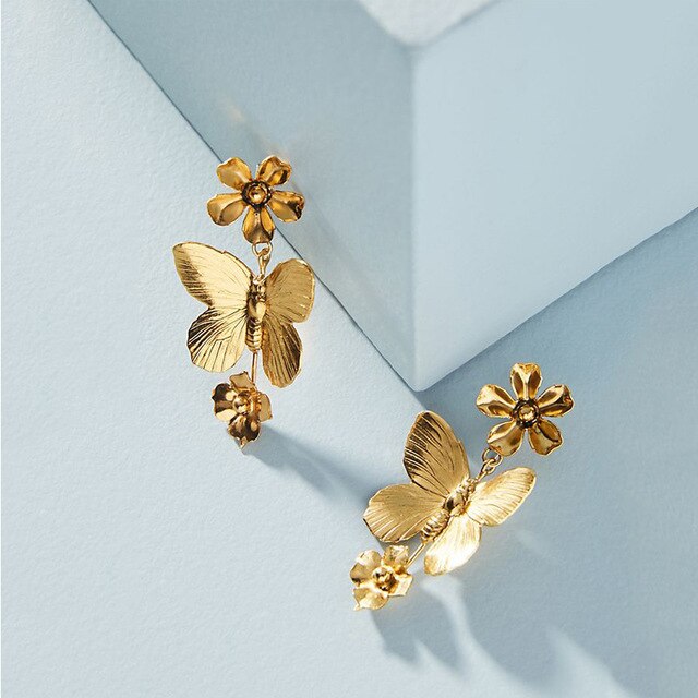 Vintage Bella Gold Butterfly Earrings